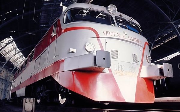 Arnold HN2672D - Spanish Diesel Locomotive 2005T Virgen del Carmen of the RENFE (Decoder)