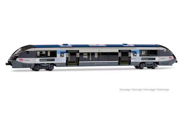 Arnold HN2684 - French Diesel Railcar TER Bretagne X73500 of the SNCF