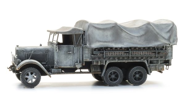 Artitec 6870504 - German WWII Henschel 33 D1 cargo Winter