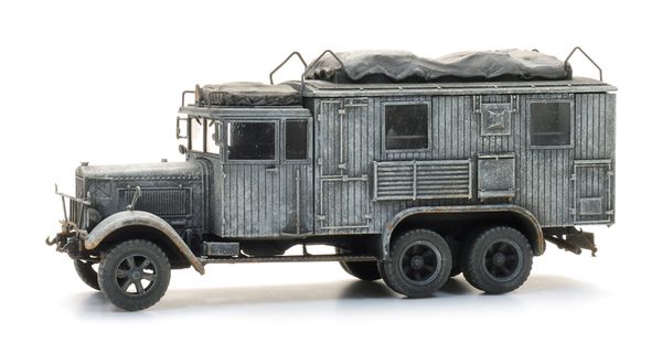 Artitec 6870507 - German WWII Henschel 33 D1 Kfz. 72 radio Winter