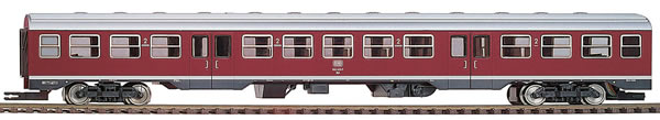 Bemo 1622811 - German 924 417 Intermediate Car for BR 624