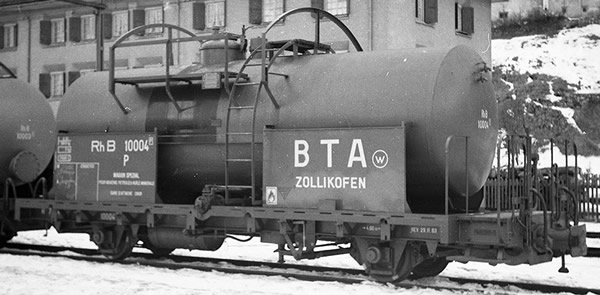 Bemo 2296103 - Swiss Tank Car P 10003 of the RhB