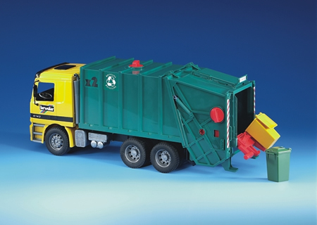 Bruder 02661 - MB Garbage Truck - green