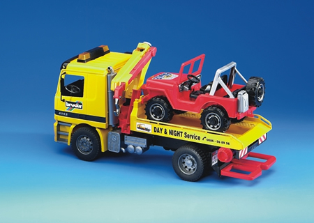 Bruder 02662 - MB Actros Tow Truck with cross country vehicle