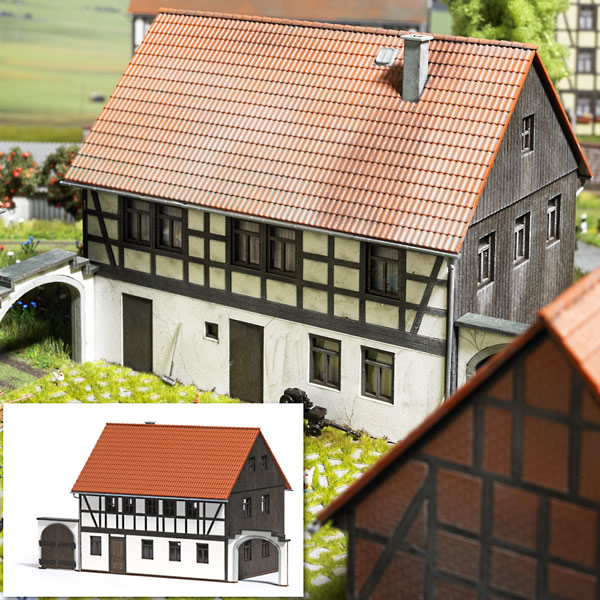 Busch 1505 - Half-timbered House