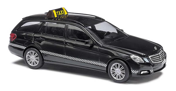 Busch 44260 - Mercedes E-Class, T-Model Taxi