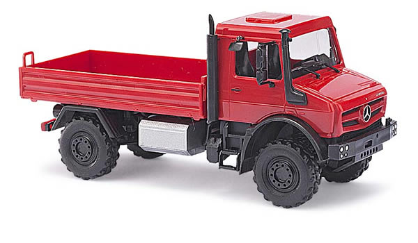 Busch 51007 - MB Unimog U 5023 / flatbed CMD, red