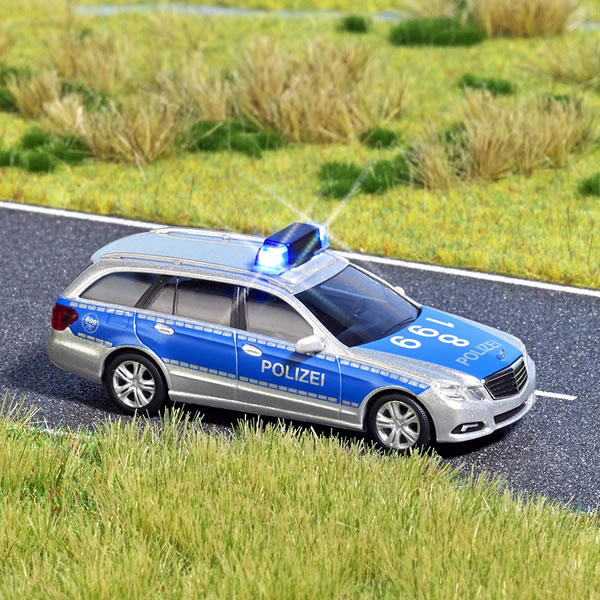 Busch 5626 - Mercedes E-Class Police