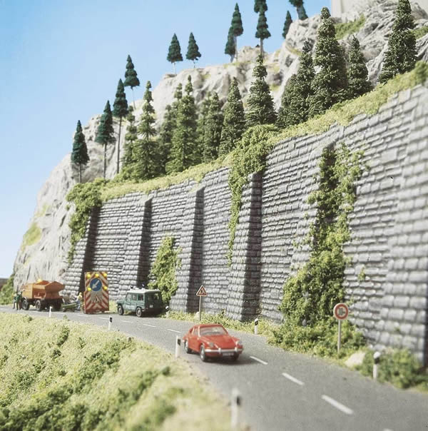 Busch 7031 - 2 Stone walls