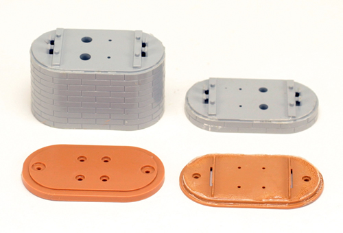 Consignment 0005 - Marklin 0005 - Set of Base Plates & Piers