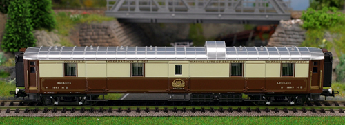 Consignment 2495 - Rivarossi Orient Express Baggage Coach F 1283 Intraflug