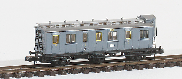 Consignment AR3042 - Arnold 4th Class Passenger 3-axle car of the KPEV