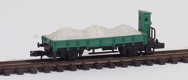 Consignment AR4531 - Arnold Low Board Car with gravel load of the DB