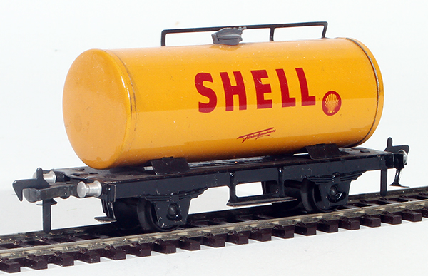 Consignment FL1215 - Fleischmann German Shell (Tin) Tank Car of the DB