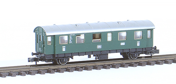 Consignment FL8061 - Fleischmann 1st Class Passenger Car of the DB