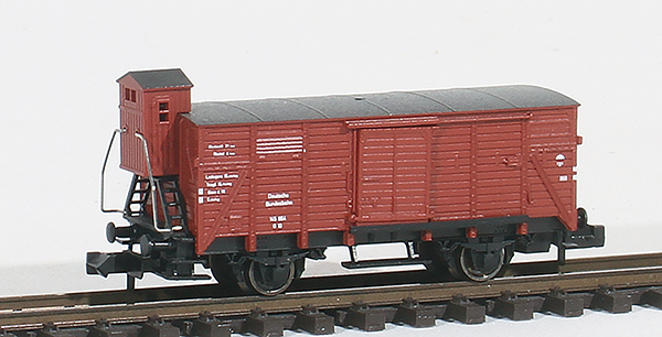 Consignment FL8355 - Fleischmann Box Car with Raised Brakemans House