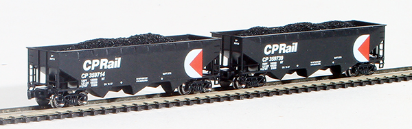 Consignment FT4006-3 - Full Throttle Canadian 2-Piece 3-Bay Hopper Set of the Canadian Pacific Railway