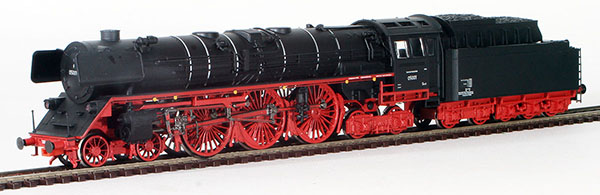 Consignment LI110501 - Liliput German Steam Locomotive BR 05 and Tender of the DB