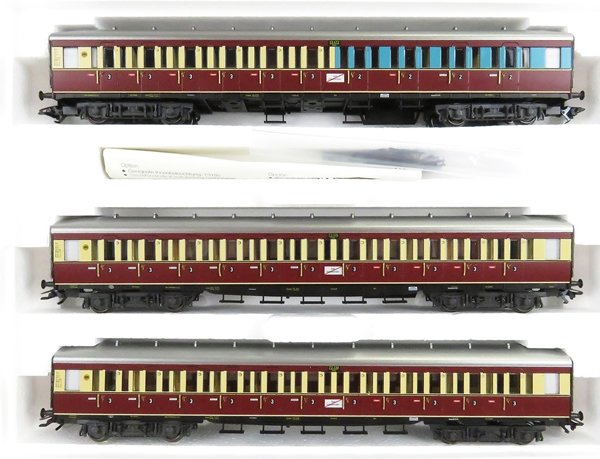 Consignment MA43108 - Marklin Ruhr 3 Car Express Coach Set of the DRG