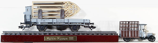 Consignment MA48298 - Marklin 750 Years of the Cologne Cathedral Car Set