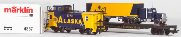 Consignment MA4857 - Marklin 4857 - 2pc Car Set, Caboose & Flat Car with Semi Truck Load