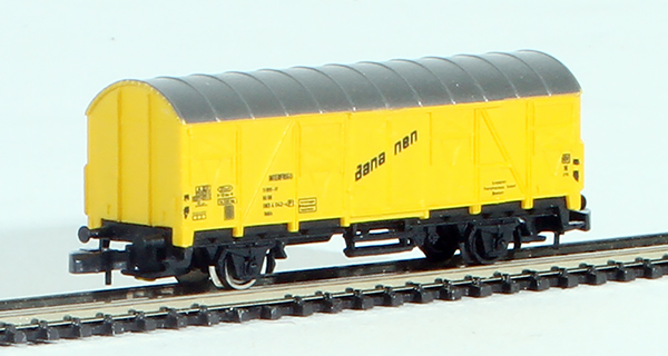 Consignment MA8606 - Marklin German Bananen Boxcar of the DB