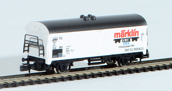 Consignment MA8617.136 - Marklin German Refrigerated Marklin Club Car of the DB