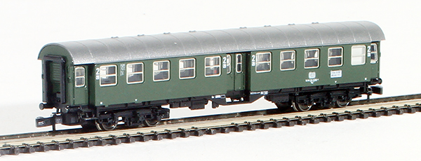 Consignment MA8754 - Marklin German 2nd Class Passenger Car of the DB