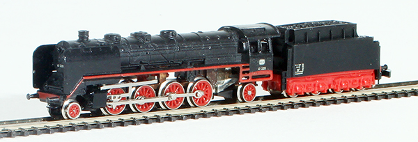 Consignment MA8827-1 - Marklin German Steam Locomotive BR41 with Tender of the DR