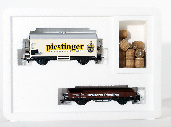 Consignment MA94038 - Marklin 94038 Piestinger Bierwagen w/ wooden barrels set