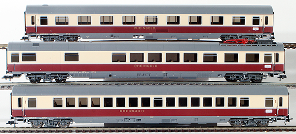 Consignment PI73027 - Piko German Rheingold I Passenger Car Set
