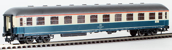 Consignment RO4257 - Roco German IC Regional 1st Class Corridor Coach of the DB