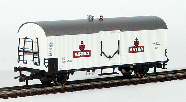 Consignment RO67880 - Roco German Astra Refrigerator Car of the DB