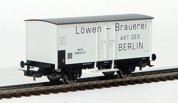 Consignment SM76327 - Sachsenmodelle German Lowen-Brauerei Refrigerator Car of the K.P.E.V.