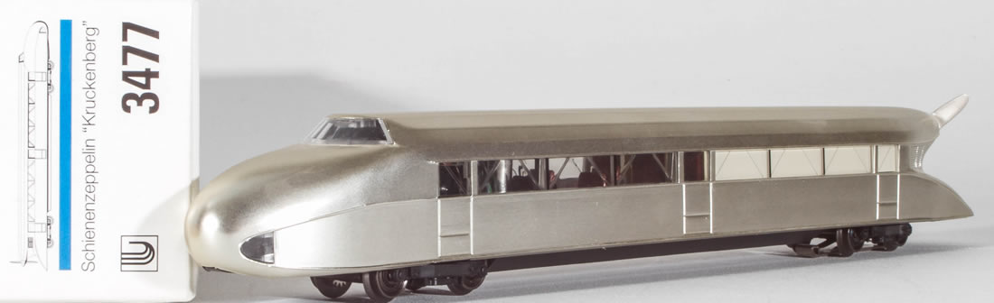 Märklinメルクリン Schnellzug mit Gleisoval HO LMA3477.jpg
