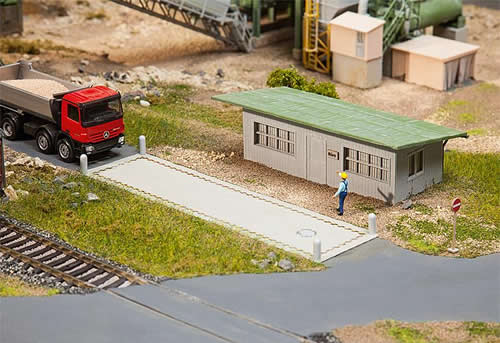 Faller 130172 - Truck scale with office