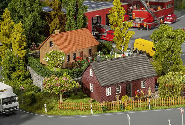 Faller 130507 - 2 Clinker-built houses