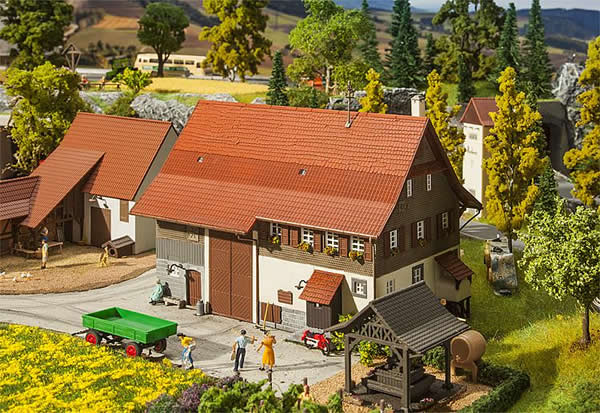 Faller 130558 - Old farmhouse