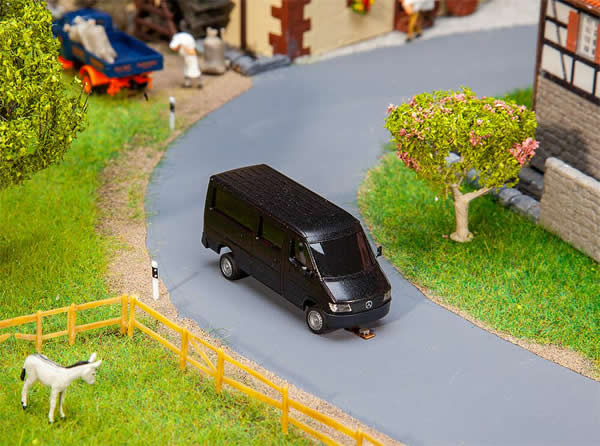 Faller 161432 - MB Sprinter Minibus taxi (HERPA)