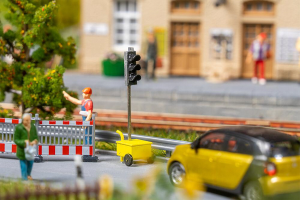 Faller 161842 - 2 Roadworks Traffic Lights