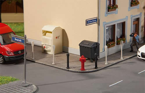 Faller 180450 - Street signs with accessories