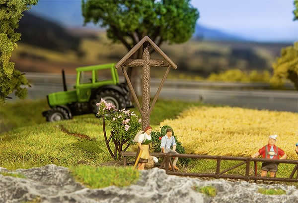 Faller 180935 - 2 Wayside crosses with bench