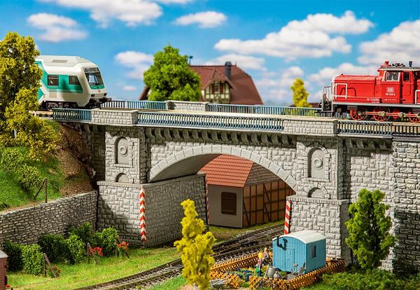 Faller 191773 - Railway/road bridge