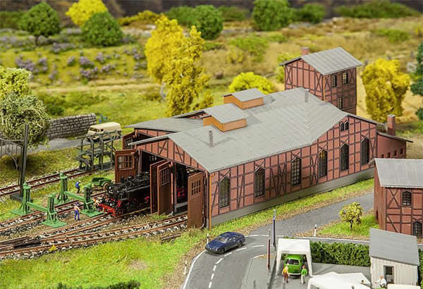 Faller 222113 - Depot set locomotive shed