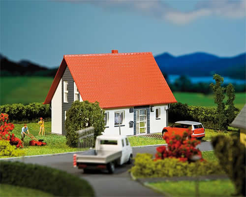 Faller 232321 - Detached house, grey