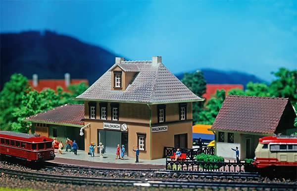 Faller 232541 - Waldkirch Station