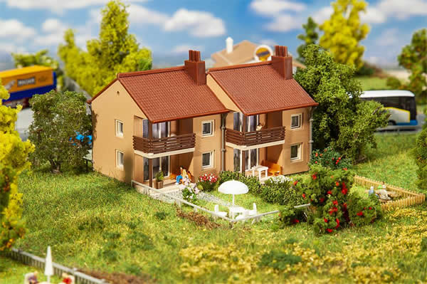 Faller 232573 - Double row house