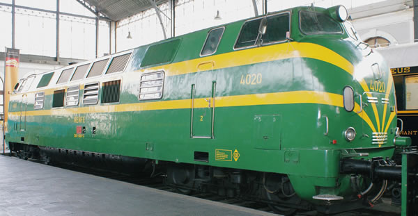 Fleischmann 725007 - Spanish Diesel Locomotive D.340 of the RENFE