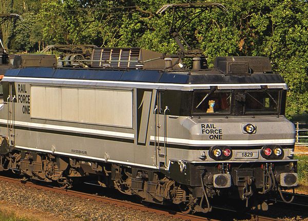 Fleischmann 732172 - Dutch Electric locomotive 1829 of  Rail Force One (Sound)