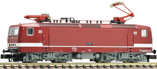 Fleischmann 7560015 - German Electric Locomotive BR 243 of the DR